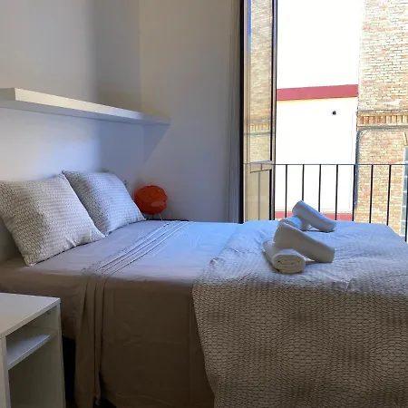 Alvarez 7 Apartment