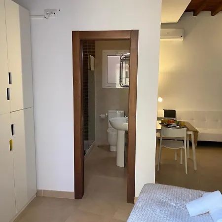Alvarez 7 Apartment