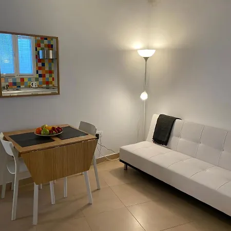 Alvarez 7 * Málaga